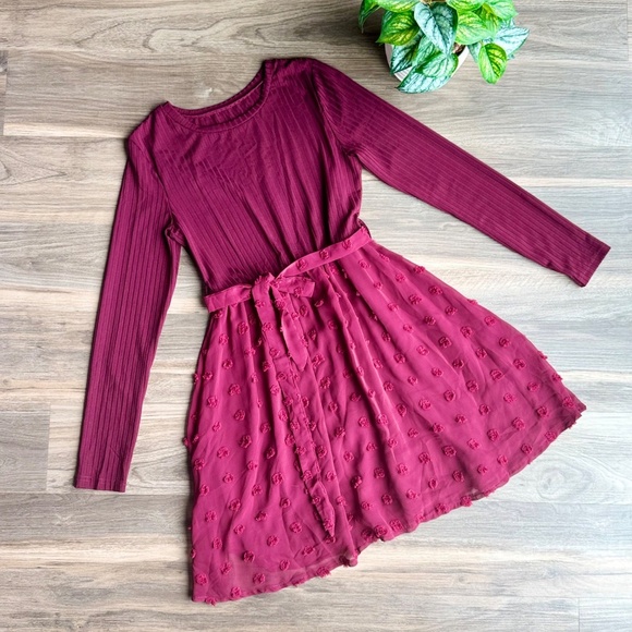 Burgundy Long Sleeve Textured Chiffon Skirt Belted Dress – Size S - Picture 2 of 14
